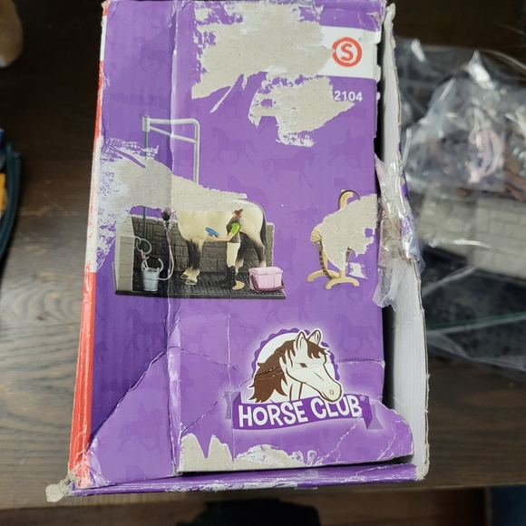 Schleich Horse Wash Area - New (Damaged Box) - Horse Club 42104 - Picture 3 of 3